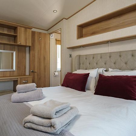 Ruapehu Lodge อาวีมอร์ ภายนอก รูปภาพ