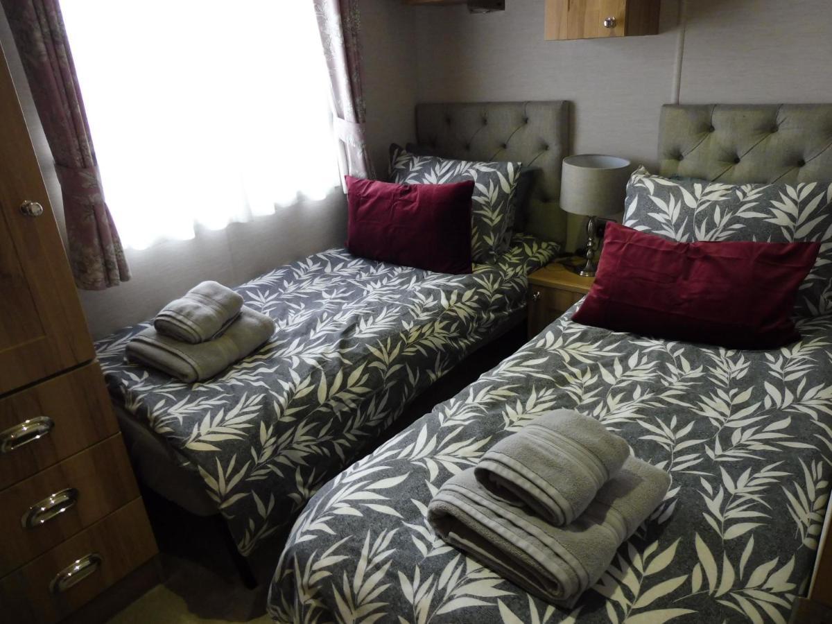 Ruapehu Lodge อาวีมอร์ ภายนอก รูปภาพ